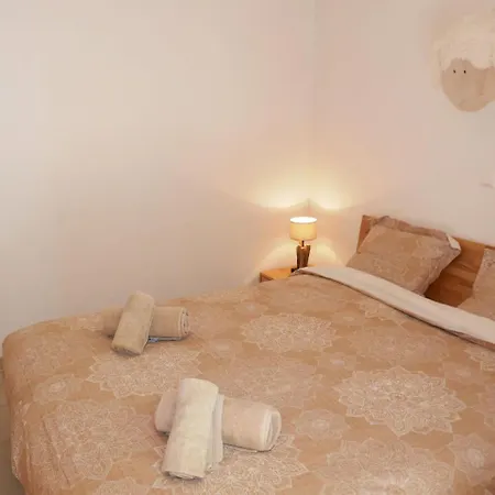 Apartment Domaine Des Reines C2 *