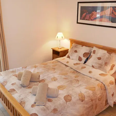 Domaine Des Reines C2 Apartment *